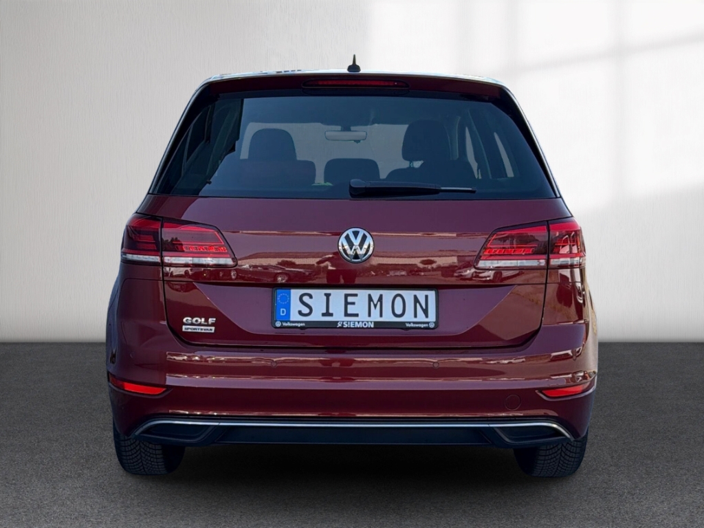 Fahrzeugabbildung Volkswagen Golf Sportsvan 1.0 TSI DSG Join AHK Navi SHZ GRA PDC GJR