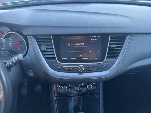 Fahrzeugabbildung Opel Grandland Turbo 1.2 Innovation Apple CarPlay PDC
