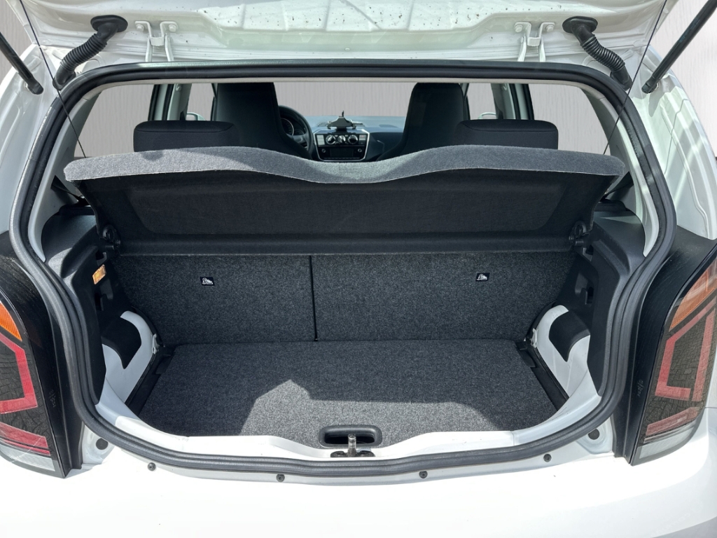 Fahrzeugabbildung Volkswagen up! 1.0 move Klima Tempomat PDC Freisprech GJR