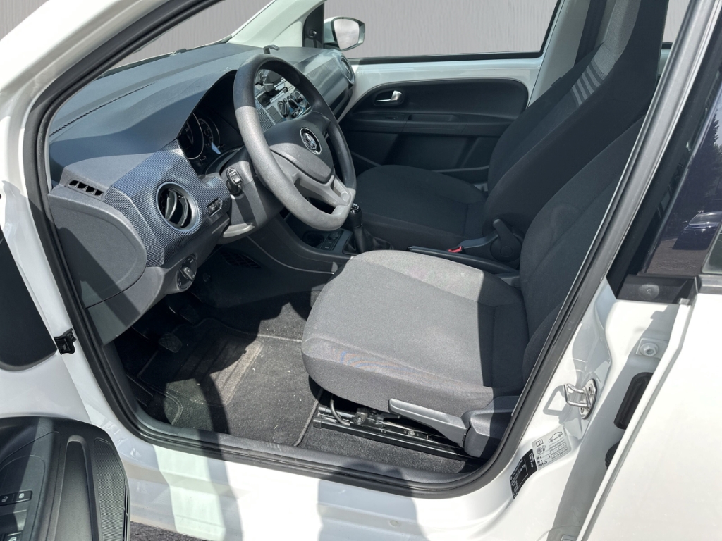 Fahrzeugabbildung Volkswagen up! 1.0 move Klima Tempomat PDC Freisprech GJR