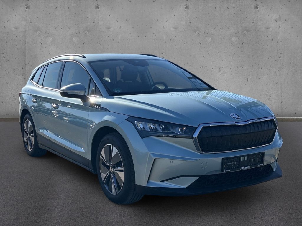 Fahrzeugabbildung SKODA Enyaq iV 60 LOFT AHK NAVI PDC R-Kam GRA FrontAss