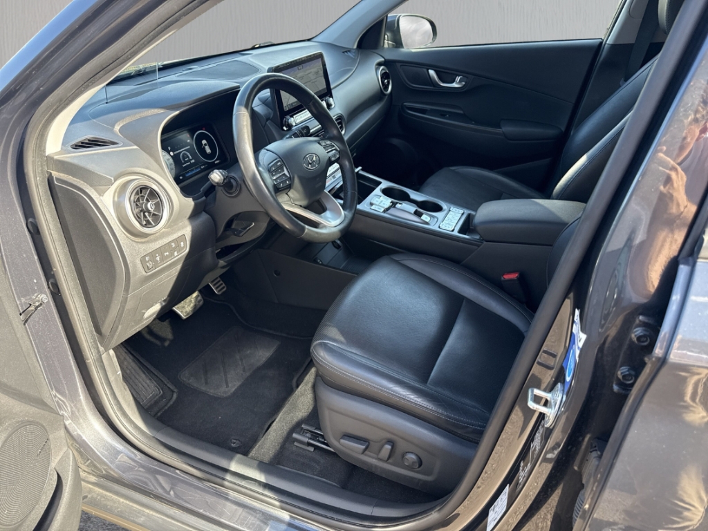 Fahrzeugabbildung Hyundai KONA EV 64kWh FL MJ21 Prime Sitz-Paket Navi Leder Soundsystem Klimasitze LED ACC Apple CarPlay