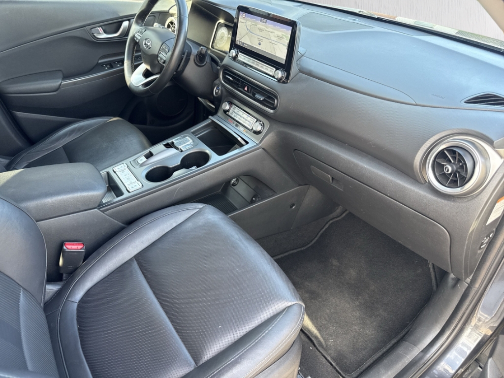 Fahrzeugabbildung Hyundai KONA EV 64kWh FL MJ21 Prime Sitz-Paket Navi Leder Soundsystem Klimasitze LED ACC Apple CarPlay