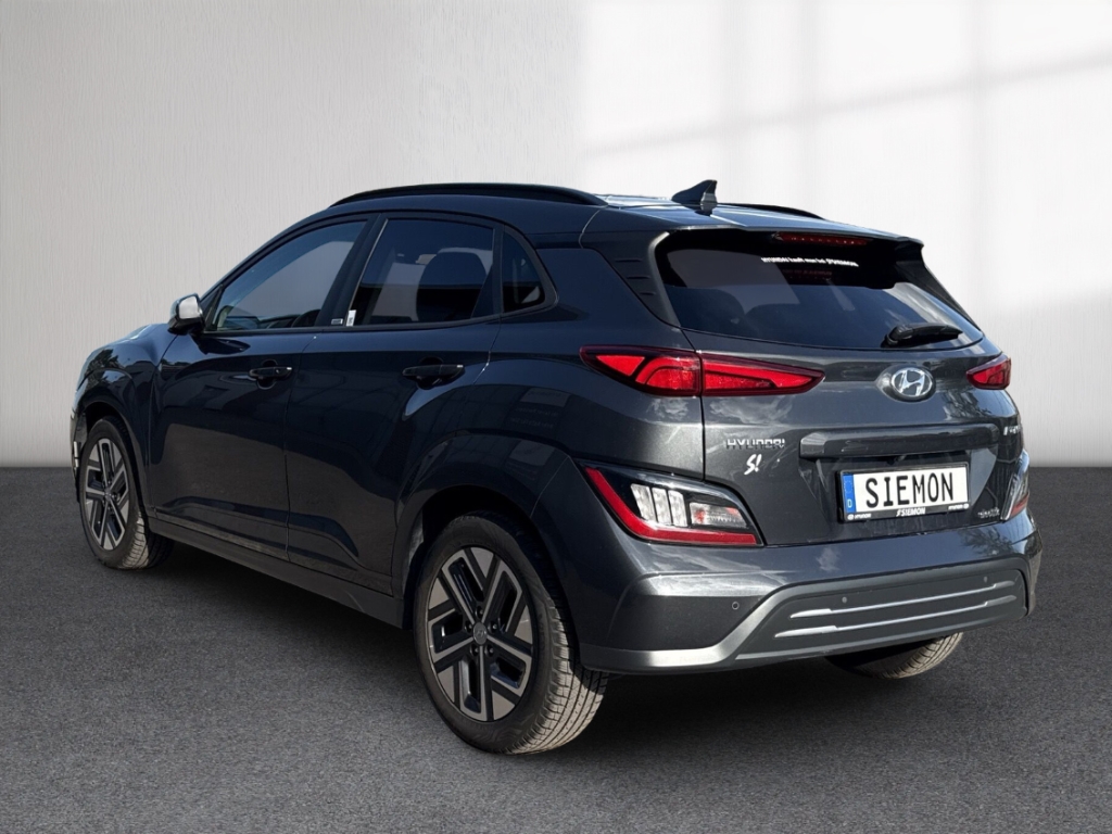 Fahrzeugabbildung Hyundai KONA EV 64kWh FL MJ21 Prime Sitz-Paket Navi Leder Soundsystem Klimasitze LED ACC Apple CarPlay