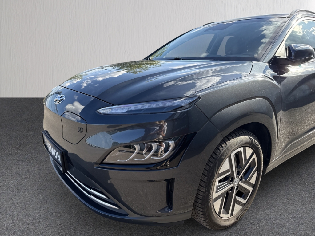Fahrzeugabbildung Hyundai KONA EV 64kWh FL MJ21 Prime Sitz-Paket Navi Leder Soundsystem Klimasitze LED ACC Apple CarPlay