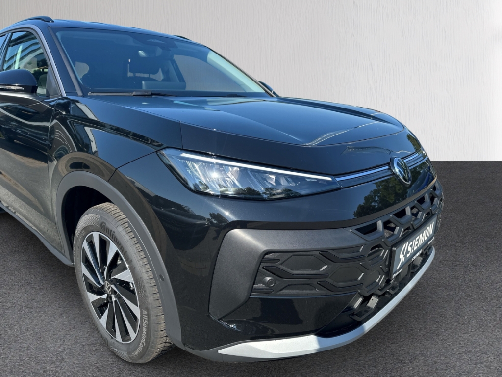 Fahrzeugabbildung Volkswagen T-Roc 1.5 eTSI DSG ENERGY AHK ACC AppConnect Kamera