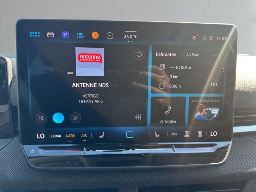 Fahrzeugabbildung Volkswagen T-Roc 1.5 eTSI DSG ENERGY AHK ACC AppConnect Kamera