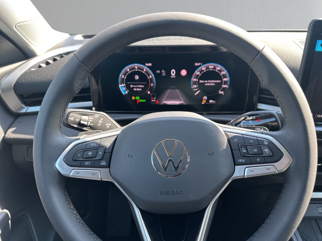 Fahrzeugabbildung Volkswagen T-Roc 1.5 eTSI DSG ENERGY AHK ACC AppConnect Kamera