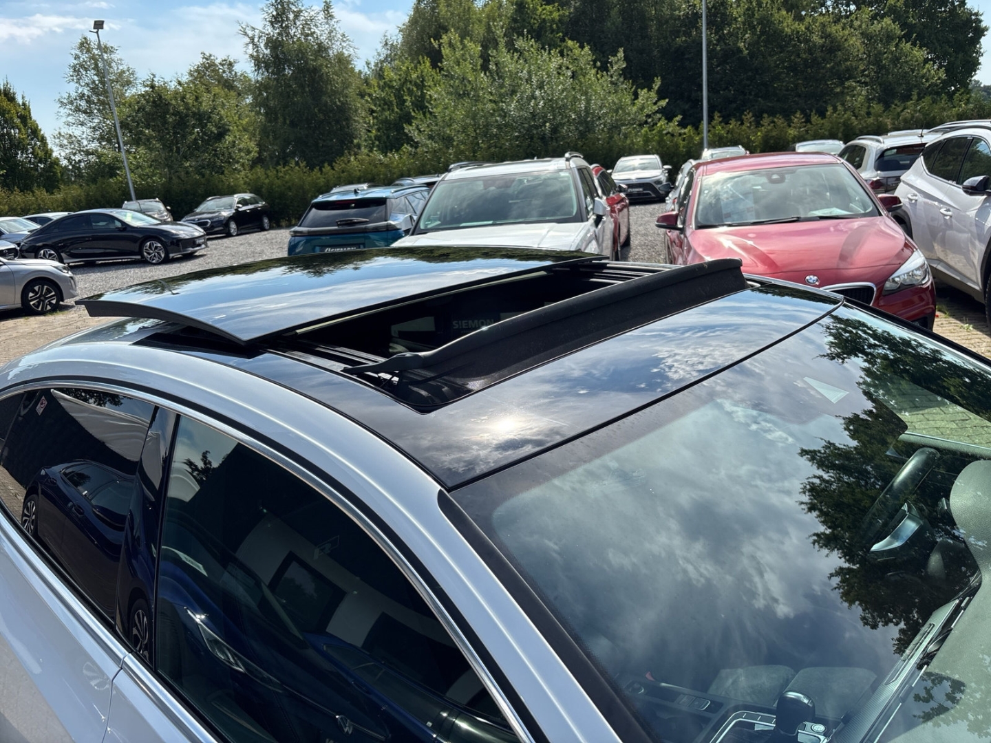 Fahrzeugabbildung Volkswagen Arteon R-Line DSG LED PANO SHZ NAV