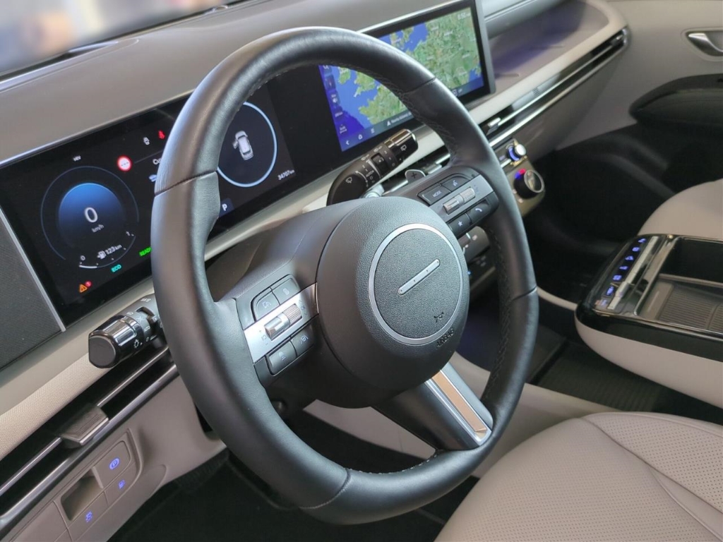 Fahrzeugabbildung Hyundai TUCSON FL PHEV 1.6 AT 4WD MY25 Prime ECS Assist-P MATRIX-LED Leder Digitales Cockpit