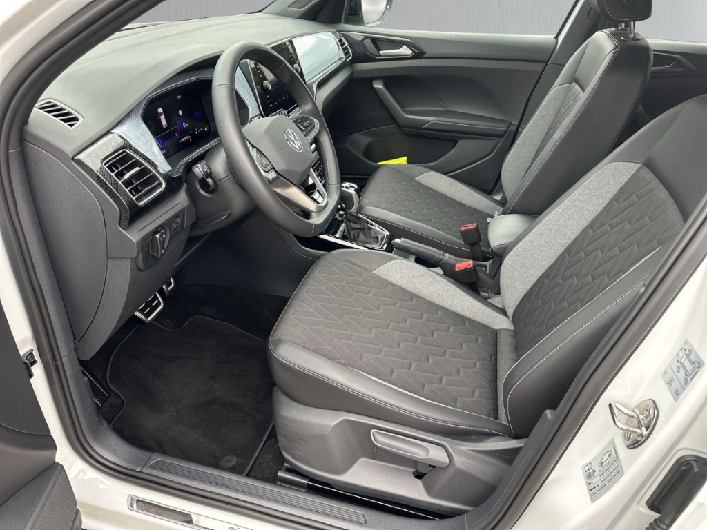 Fahrzeugabbildung Volkswagen T-Cross 1.0 TSI DSG Goal AHK LED NAVI PDC DigiCock FrontAss