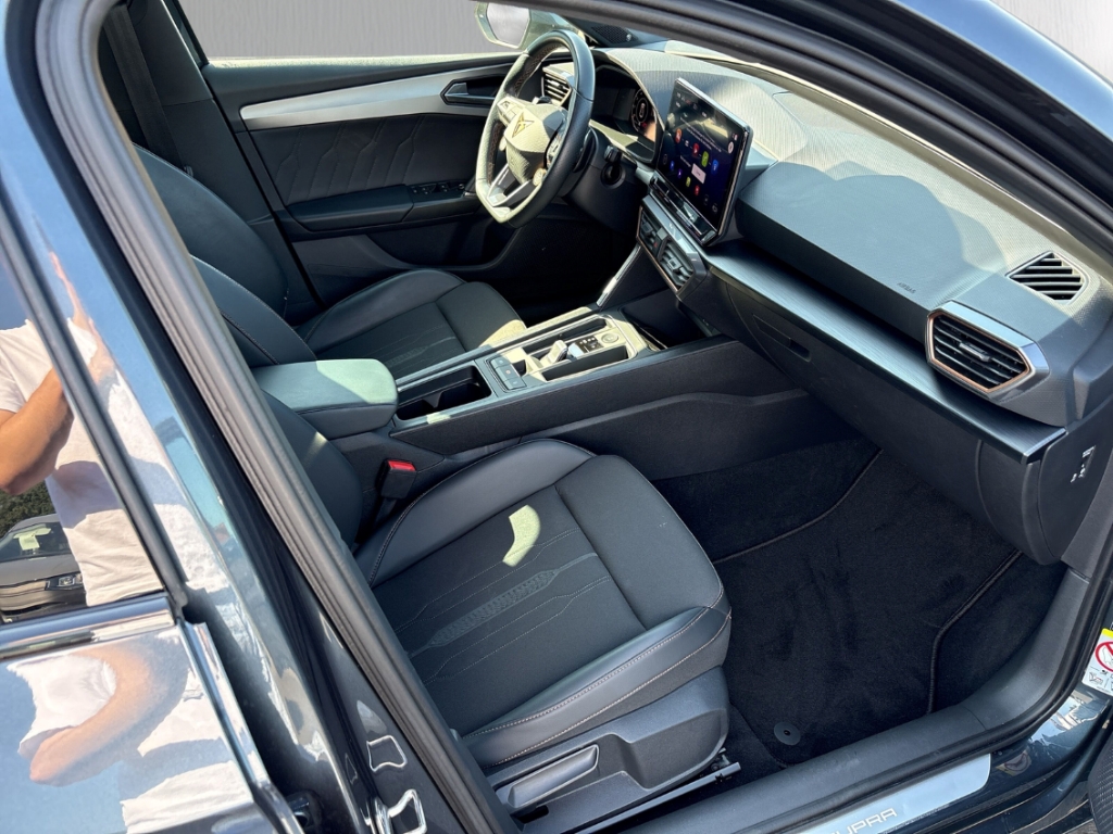 Fahrzeugabbildung CUPRA Leon ST VZ 4Drive SHZ ACC BEATS NAV KLIM AHK