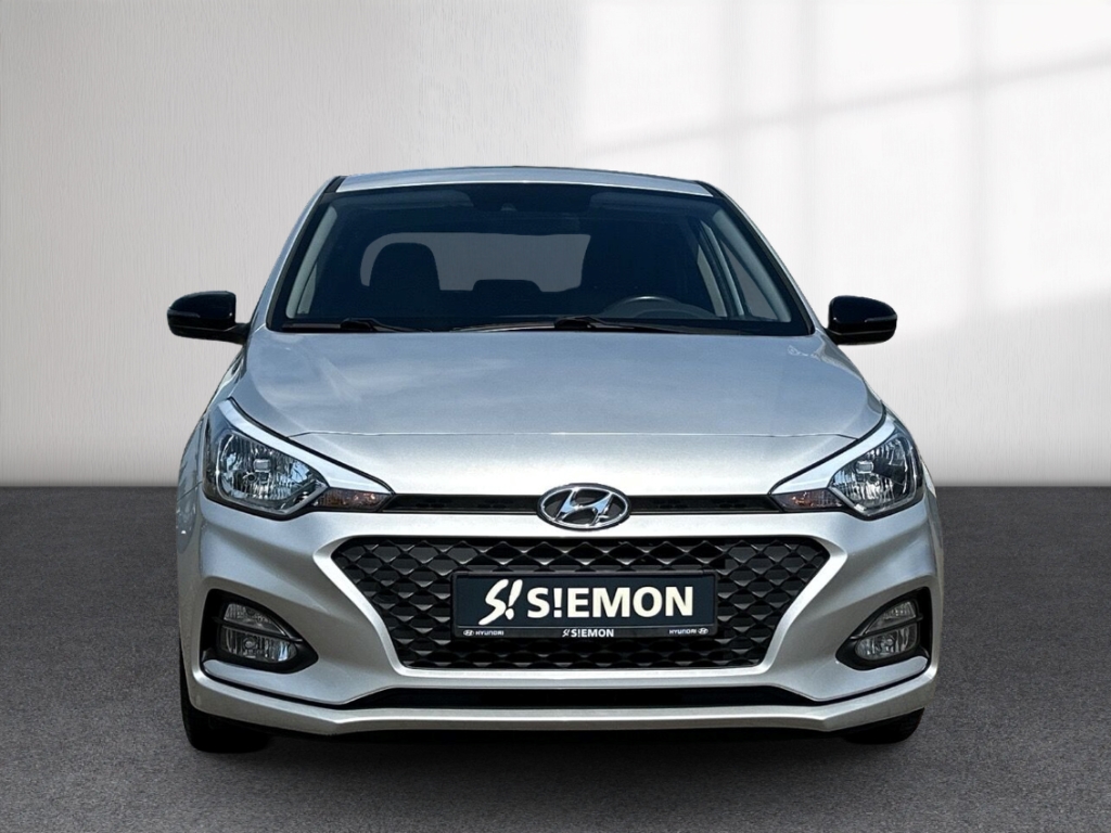 Fahrzeugabbildung Hyundai i20 Sitzheizung Bluetooth Start-Stop-Automatik