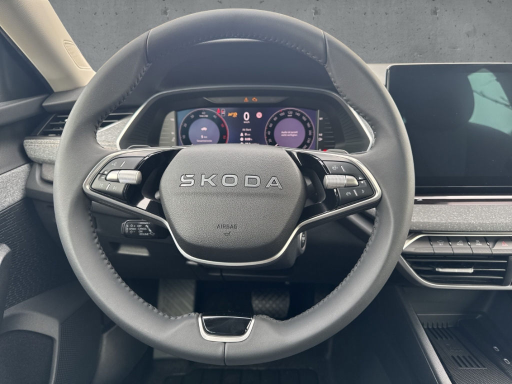 Fahrzeugabbildung SKODA Octavia Combi 2.0 TDI DSG SELECTION LED AHK
