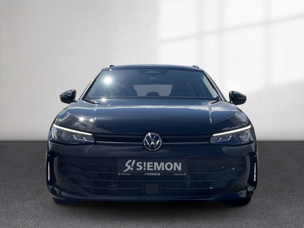 Fahrzeugabbildung Volkswagen Passat Variant 1.5 eTSI ACC LED SHZ GJR App Connect wireless