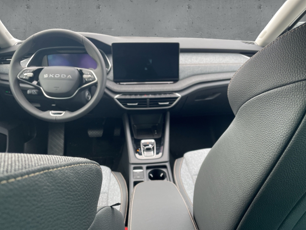 Fahrzeugabbildung SKODA Octavia Combi 2.0 TDI DSG SELECTION Navi AHK SHZ