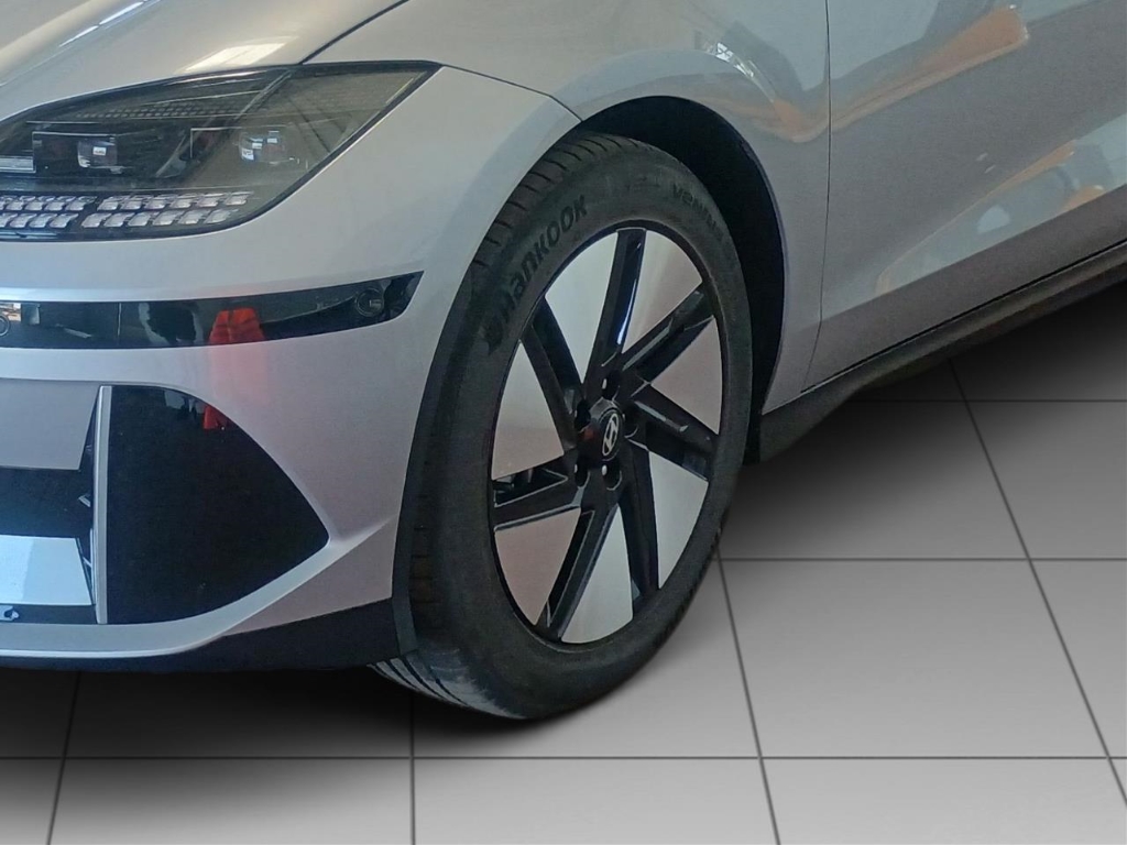 Fahrzeugabbildung Hyundai IONIQ 6 77,4kWh 4WD UNIQ HUD Navi Digitales Cockpit Memory Sitze Soundsystem Bose