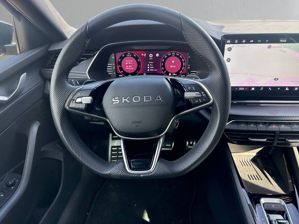Fahrzeugabbildung SKODA Octavia Combi 1.5 eTSI DSG Sportline MatrLED Kam