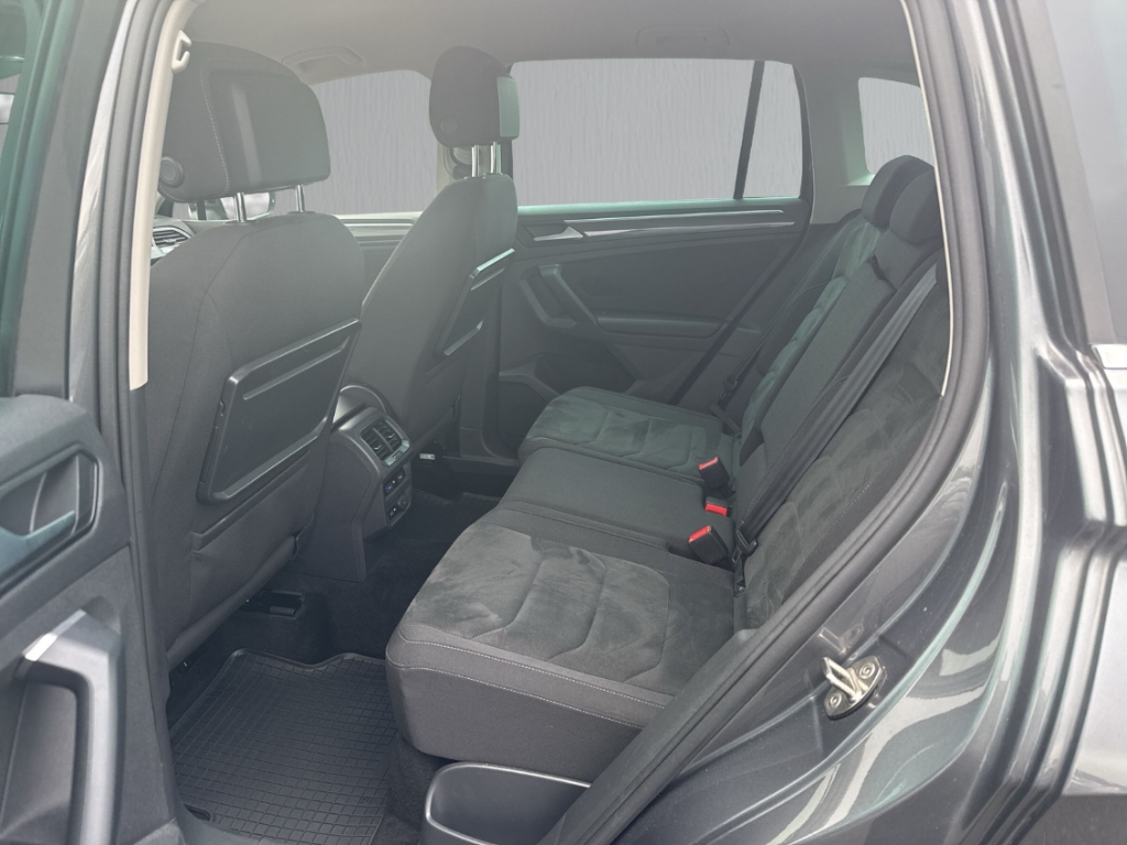 Fahrzeugabbildung Volkswagen Tiguan 1.5 TSI Highline ACC SHZ Temp LHZ PDCv+h