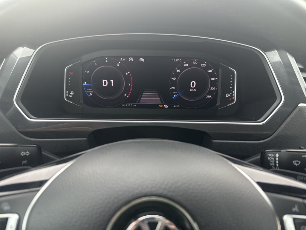 Fahrzeugabbildung Volkswagen Tiguan 1.5 TSI Highline ACC SHZ Temp LHZ PDCv+h