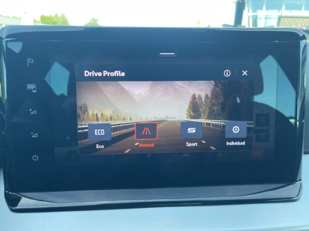 Fahrzeugabbildung SEAT Arona 1.0 TSI DSG FR ACC LED SHZ Navi PDC GJR