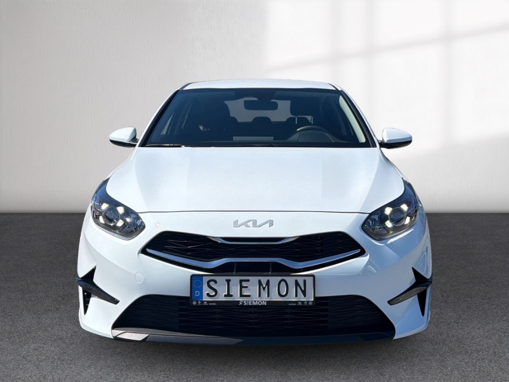 Fahrzeugabbildung Kia Cee'd 1.5 T-GDI DCT Klima R-Kamera SHZ Navi beh.Lenkrad