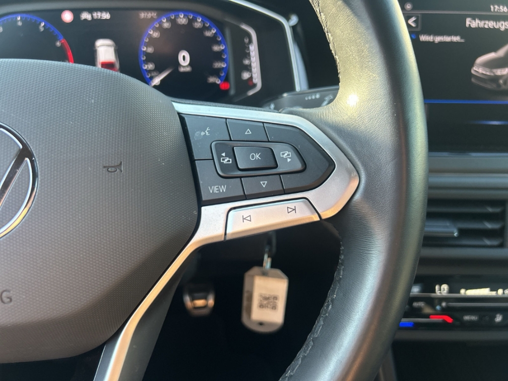 Fahrzeugabbildung Volkswagen Taigo 1.0 TSI R-Line Pano IQ.Light VirtCo ACC PDC