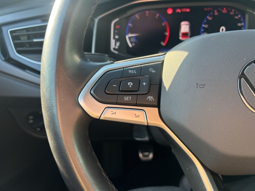 Fahrzeugabbildung Volkswagen Taigo 1.0 TSI R-Line Pano IQ.Light VirtCo ACC PDC