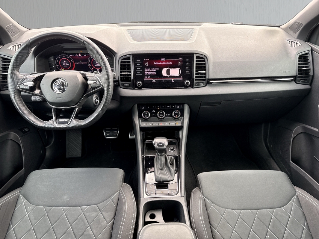 Fahrzeugabbildung SKODA Karoq 1.5 TSI Sportline DSG Apple CarPlay Temp