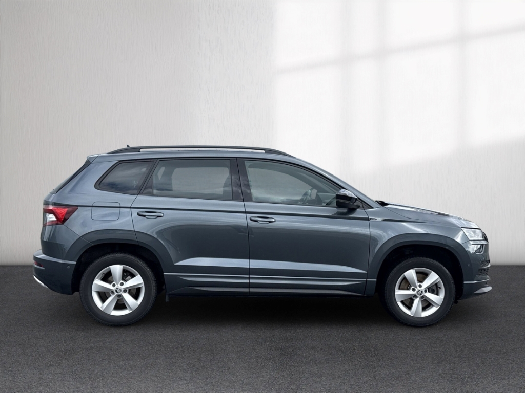 Fahrzeugabbildung SKODA Karoq 1.5 TSI Sportline DSG Apple CarPlay Temp