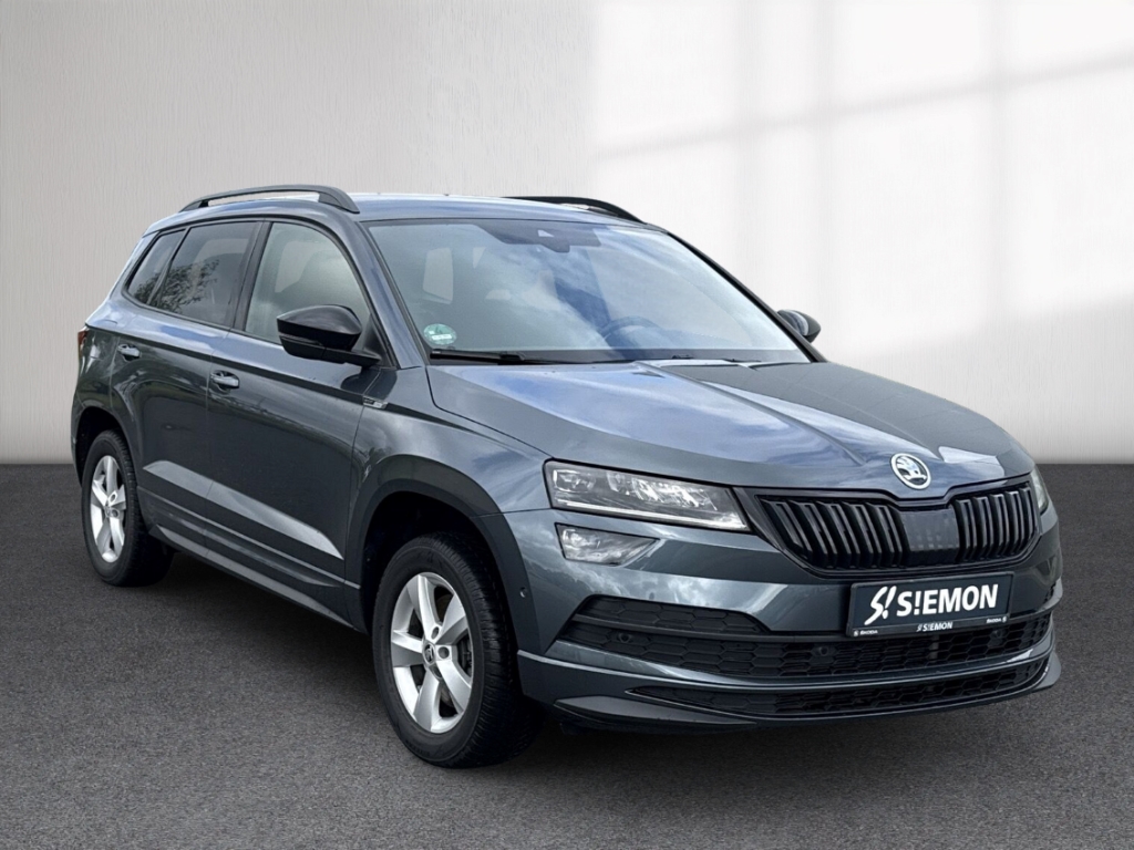Fahrzeugabbildung SKODA Karoq 1.5 TSI Sportline DSG Apple CarPlay Temp