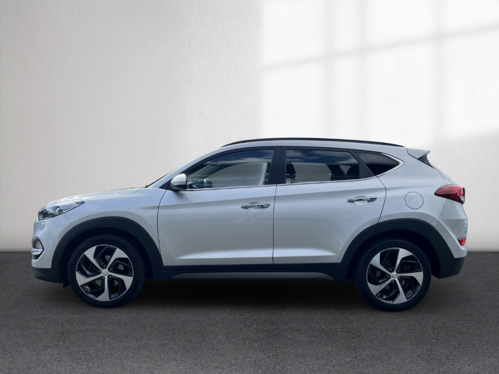 Fahrzeugabbildung Hyundai TUCSON 2.0 CRDi 4WD R-Kam SHZ LHZ Pano LED Leder
