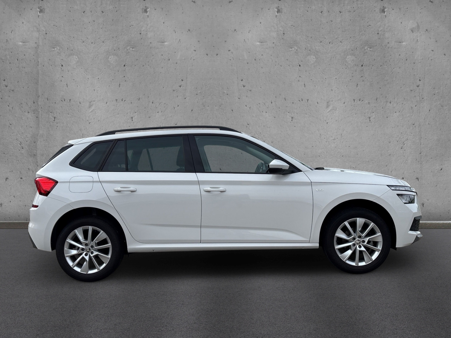 Fahrzeugabbildung SKODA Kamiq Ambition 1.0 TSI TOUR Klima SZH PDC LM17