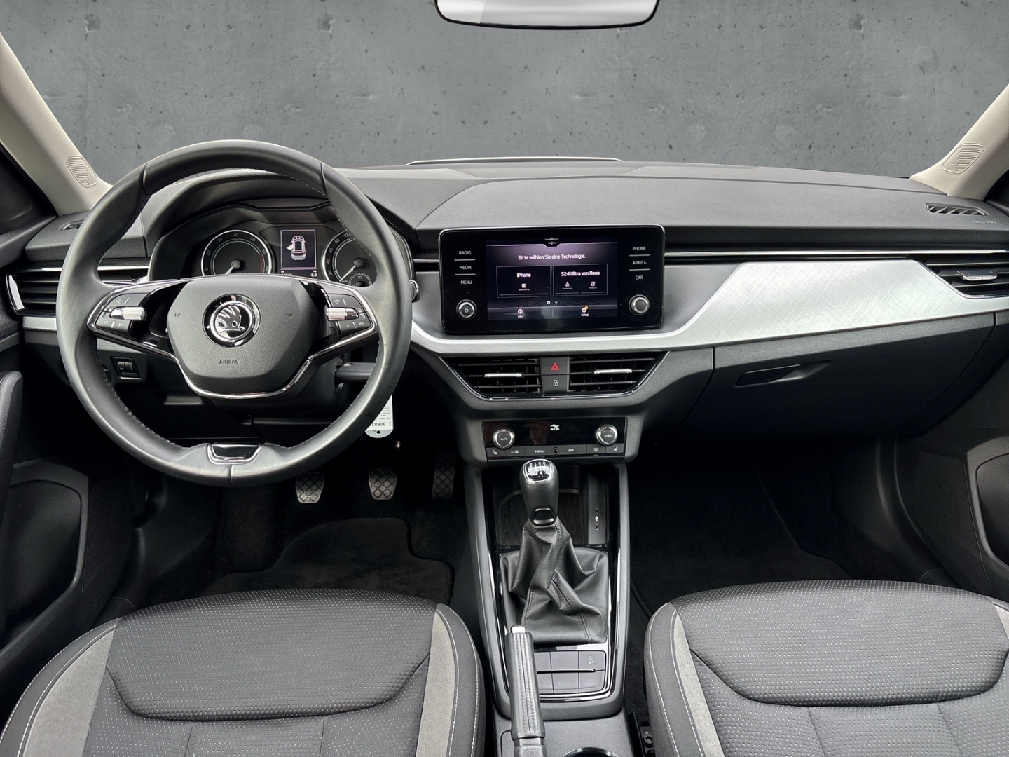 Fahrzeugabbildung SKODA Kamiq Ambition 1.0 TSI TOUR Klima SZH PDC LM17