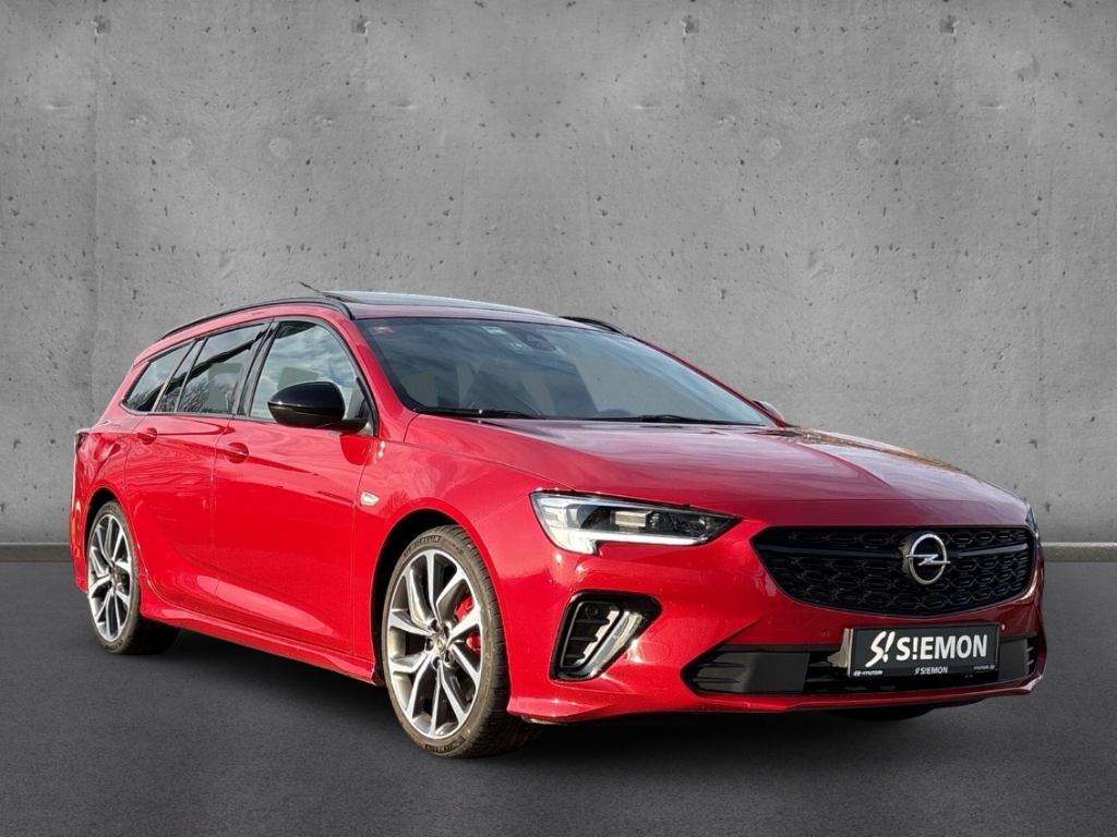 Fahrzeugabbildung Opel Insignia B Sports Tourer 2.0 4x4 GSi HUD AHK Pano