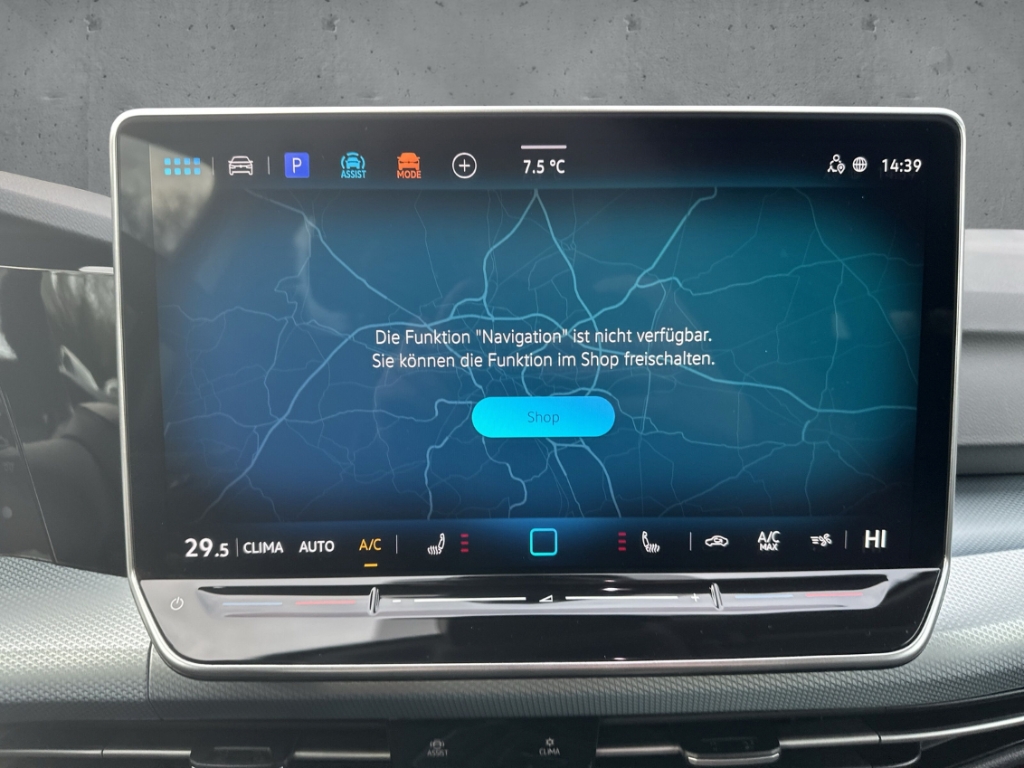 Fahrzeugabbildung Volkswagen Golf Variant 1.5 eTSI DSG Goal AHK ACC SHZ R-Kam