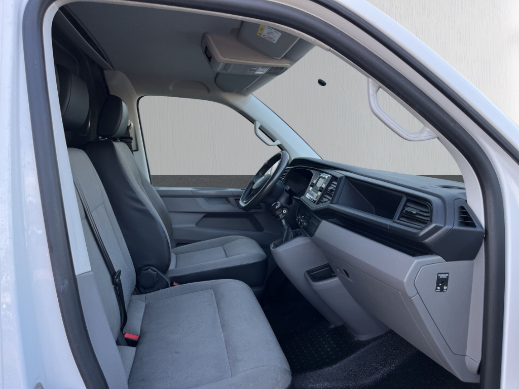 Fahrzeugabbildung Volkswagen Transporter 6.1 Kasten 2.0 TDI AHK LKW-Zul.