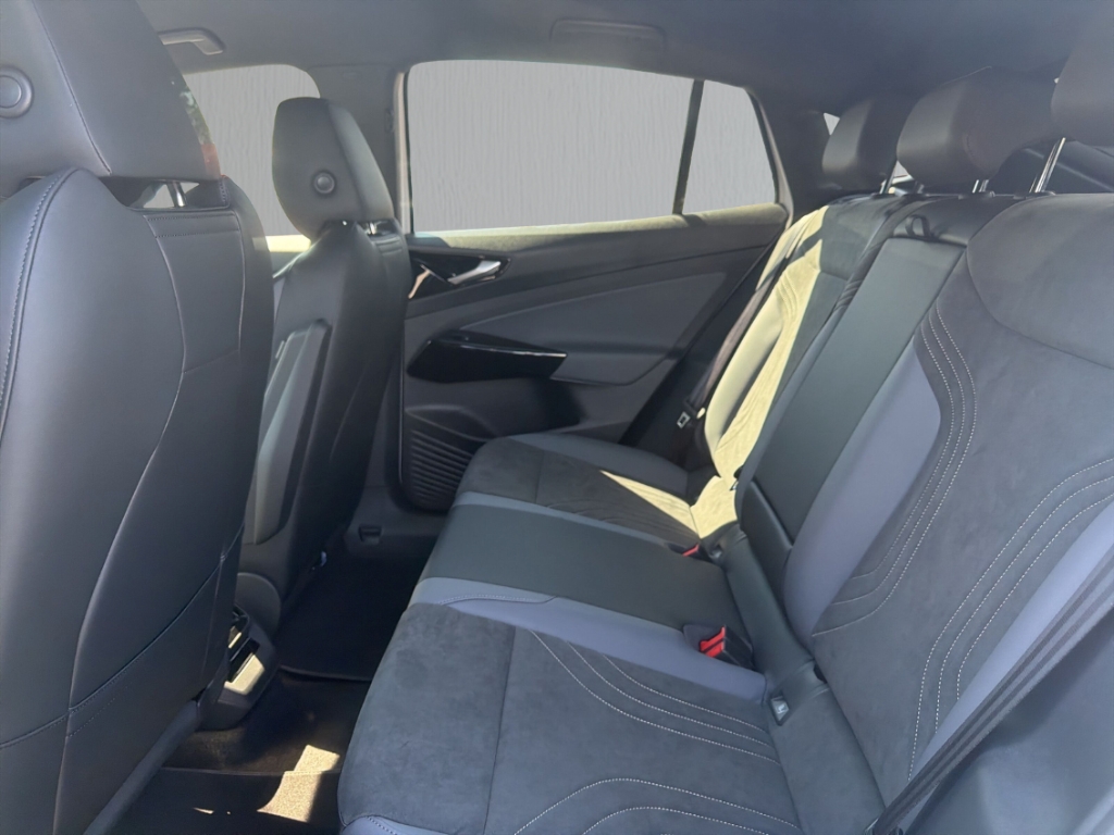 Fahrzeugabbildung Volkswagen ID.5 Pro ENERGY AHK IQ.DRIVE InnovationPro LM19