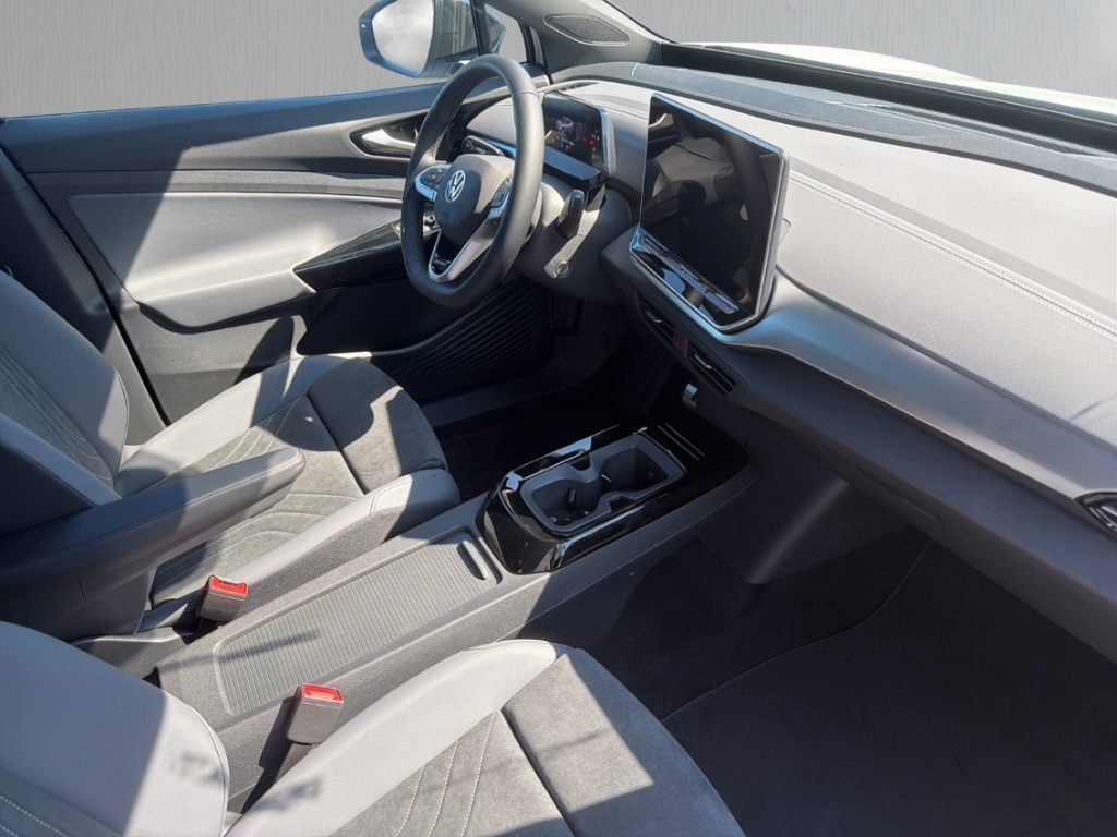 Fahrzeugabbildung Volkswagen ID.5 Pro ENERGY AHK IQ.DRIVE InnovationPro LM19