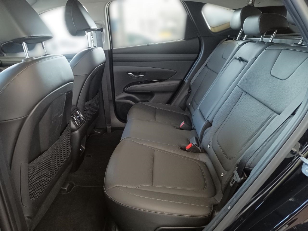 Fahrzeugabbildung Hyundai TUCSON FL PHEV 1.6 AT 4WD MY25 Prime Assist-P MATRIX-LED Leder Digitales Cockpit