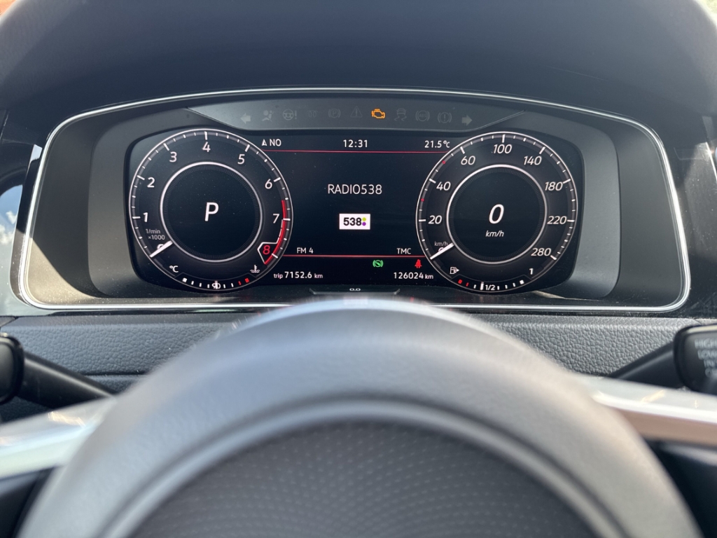 Fahrzeugabbildung Volkswagen Golf VII GTI TCR 2-Zonen-Klimaaut. LED Sportsitz