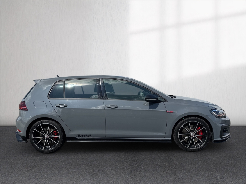 Fahrzeugabbildung Volkswagen Golf VII GTI TCR 2-Zonen-Klimaaut. LED Sportsitz