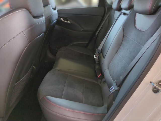 Fahrzeugabbildung Hyundai i30 FL 5trg 1.5 T-GDI 48V MT N-Line Sitz-P. Panorama Sportpaket Navi