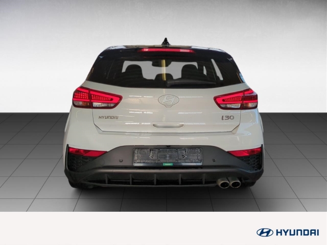 Fahrzeugabbildung Hyundai i30 FL 5trg 1.5 T-GDI 48V MT N-Line Sitz-P. Panorama Sportpaket Navi