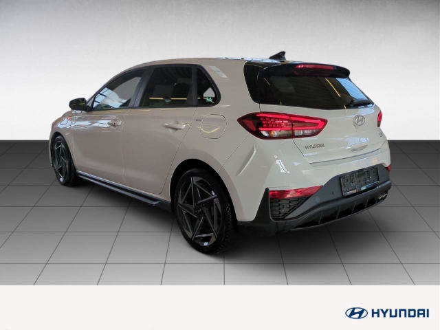 Fahrzeugabbildung Hyundai i30 FL 5trg 1.5 T-GDI 48V MT N-Line Sitz-P. Panorama Sportpaket Navi