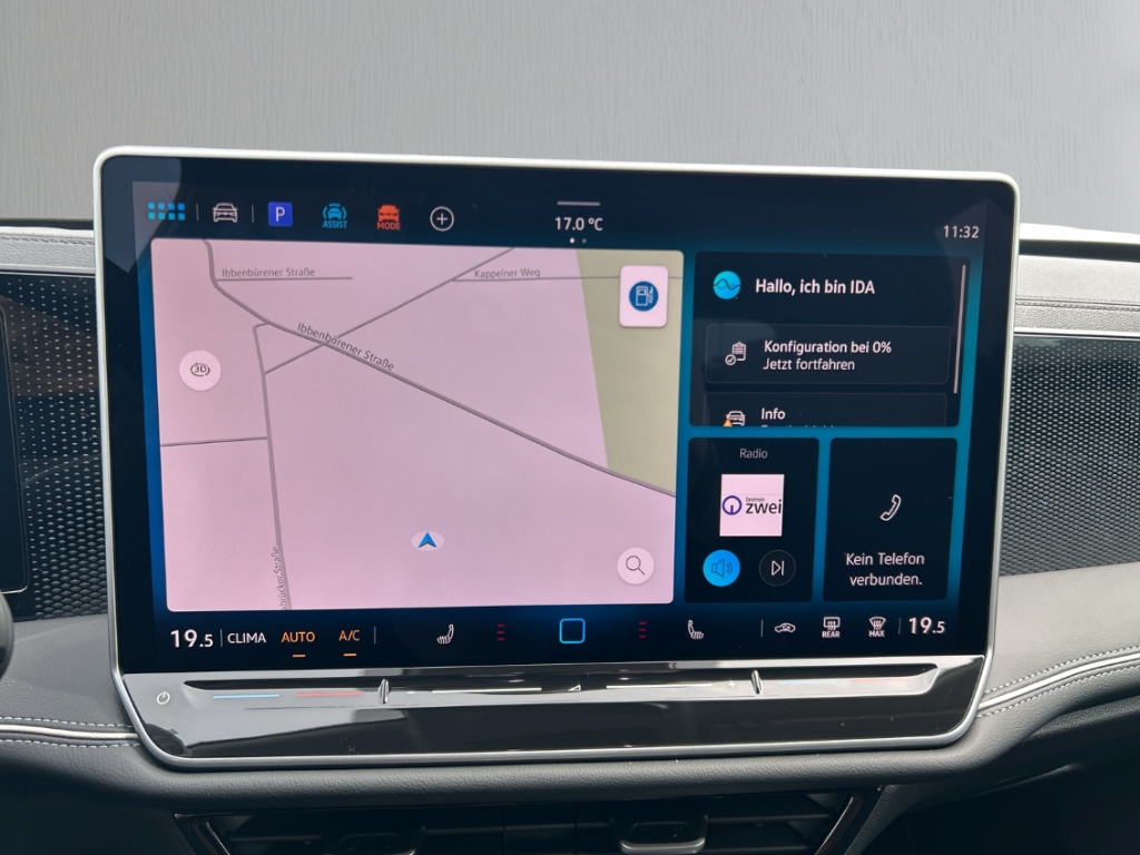 Fahrzeugabbildung Volkswagen Passat Variant 2.0 TDI DSG Elegance AHK NAVI WKR