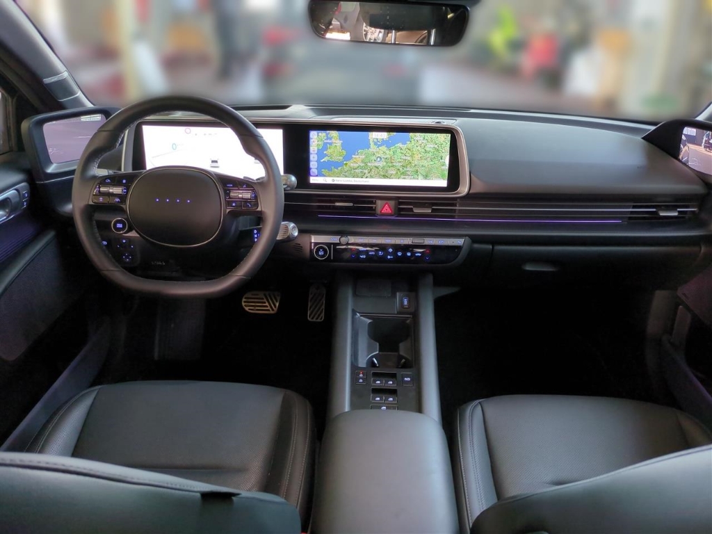 Fahrzeugabbildung Hyundai IONIQ 6 77,4kWh 4WD UNIQ Digi-Spiegel HUD Navi Digitales Cockpit Memory Sitze Soundsystem Bose