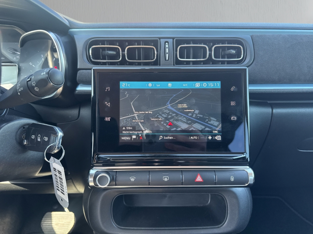 Fahrzeugabbildung Citroen C3 1.2 Puretech 110 AT Elle 1.Hand LED NAVI RKam SHZ PDC Allwetter