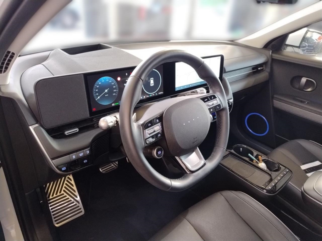 Fahrzeugabbildung Hyundai IONIQ 5 FL 84kWh 2WD MY25 UNIQ 20LM Park-P. MATRIX Bose 360 Navi Kamera Digitales Cockpit