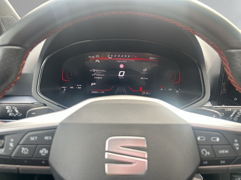 Fahrzeugabbildung SEAT Ibiza 1.0 TSI DSG FR NAVI LED SHZ GJR FullLink